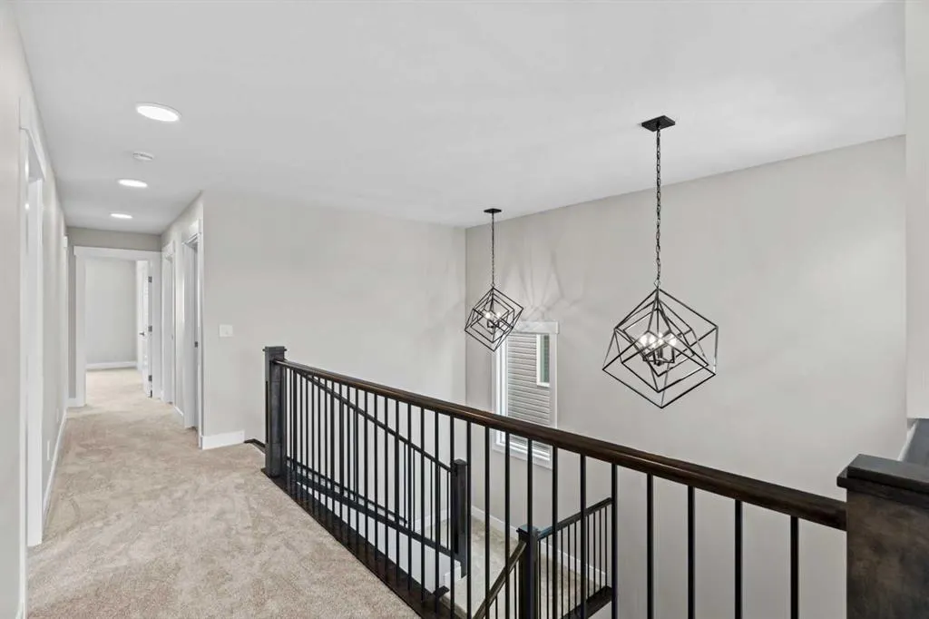 160 Vantage Drive