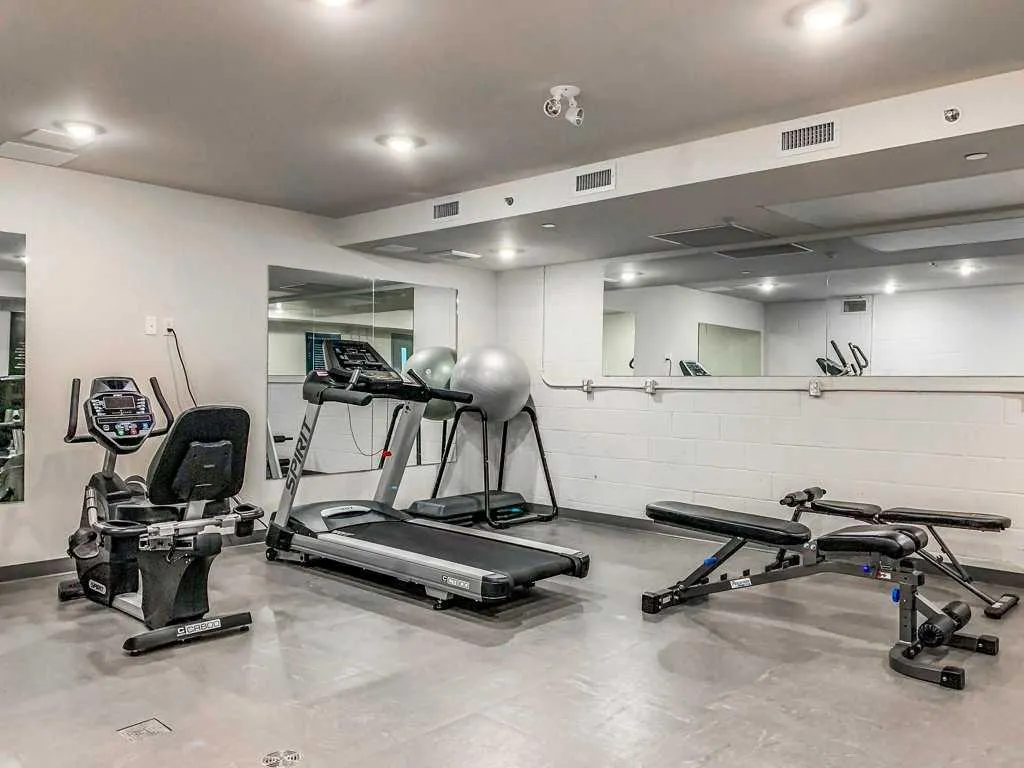 707 Spring Creek Drive #304