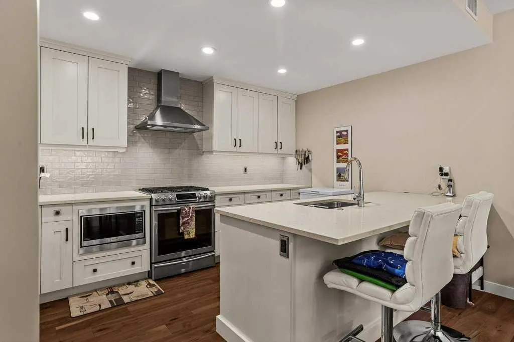 707 Spring Creek Drive #304