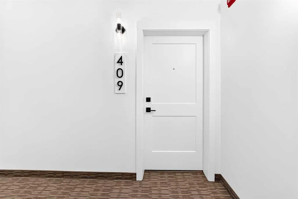 55 Lucas Way NW #2409