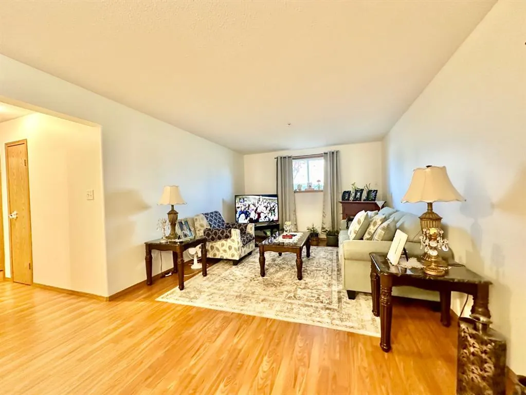 9508 99 Street #103