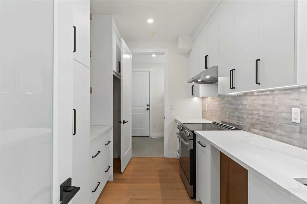 87 Sundown Crescent