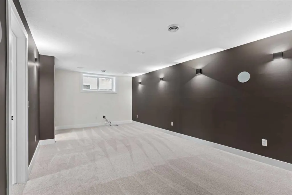 87 Sundown Crescent