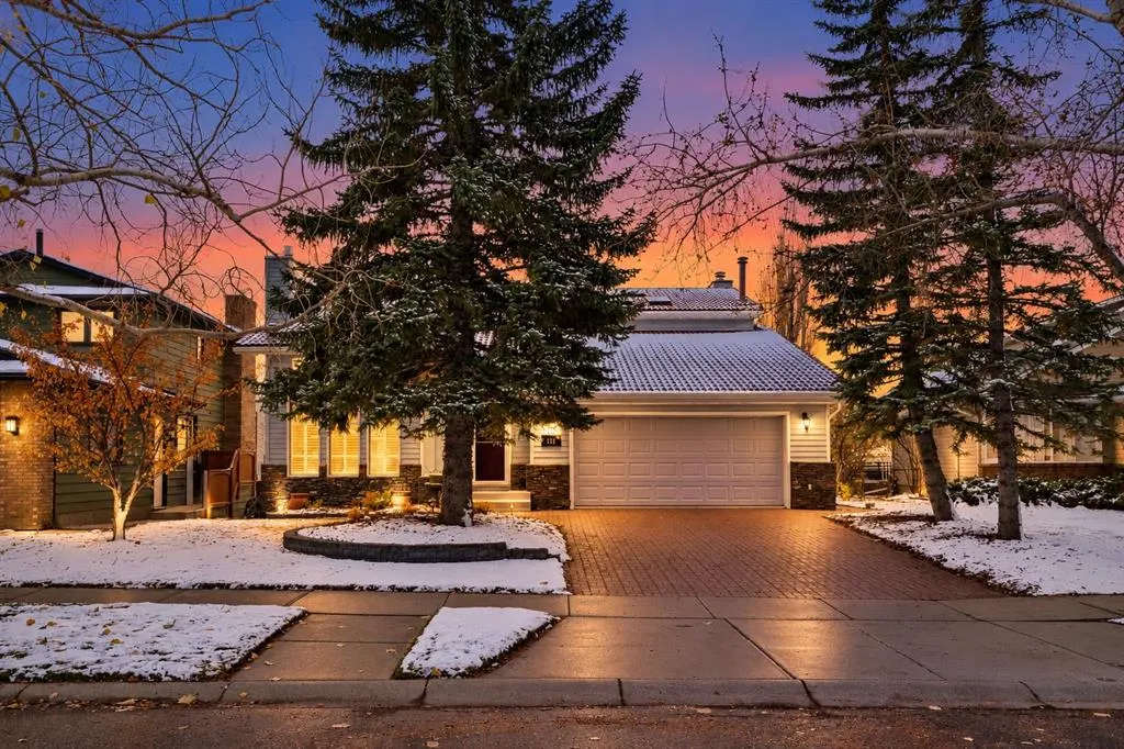 111 Hawksbrow Drive NW