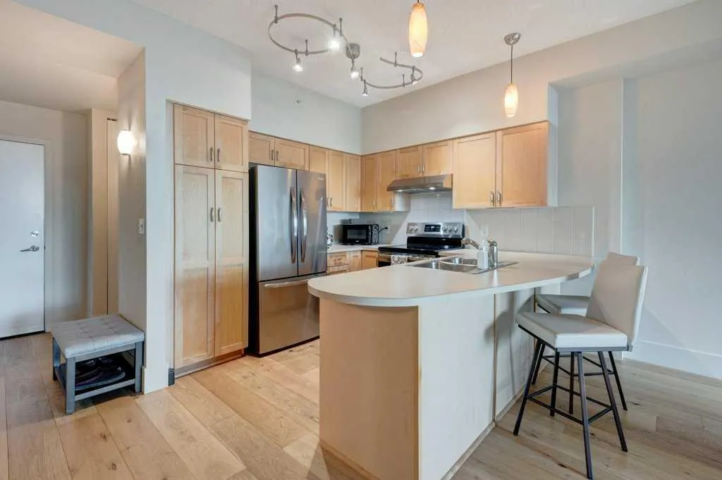 205 Riverfront Avenue SW #906