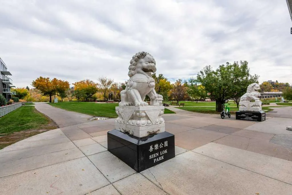 205 Riverfront Avenue SW #906