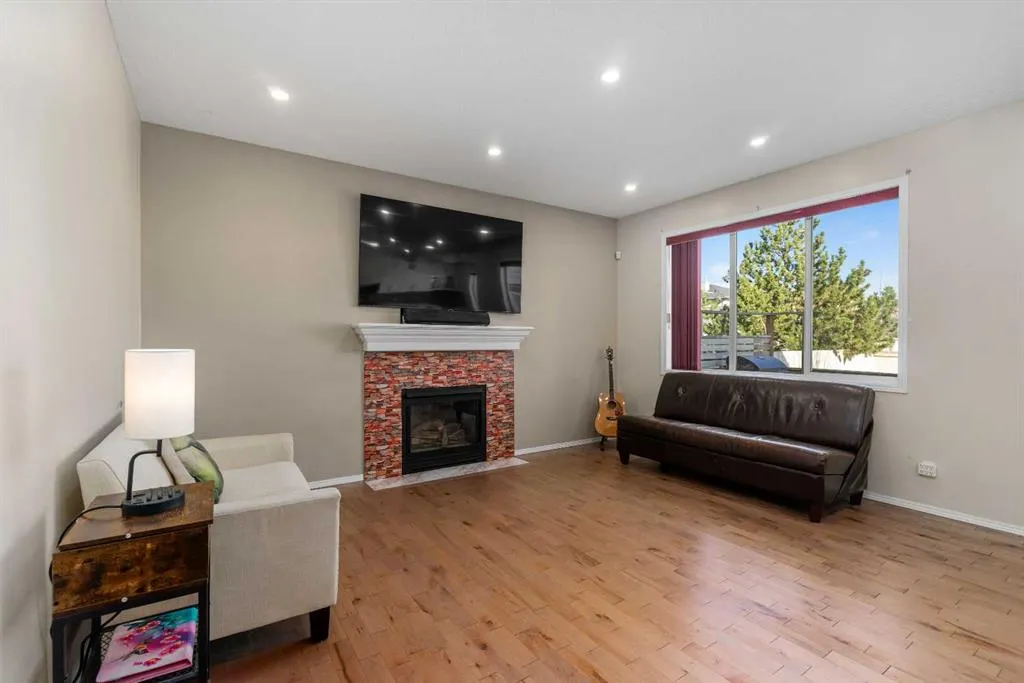 21 Citadel Meadow Close NW