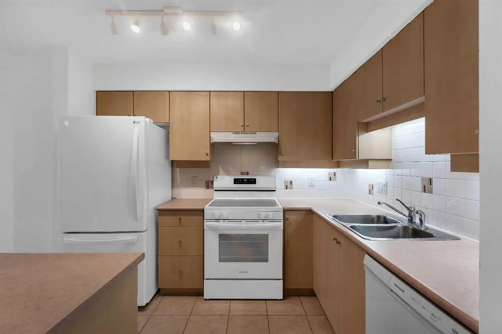 650 10 Street SW #1602