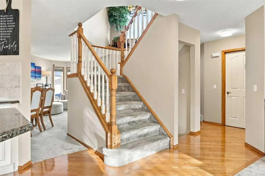 134 Arbour Ridge Close NW