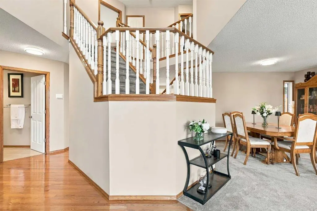 134 Arbour Ridge Close NW