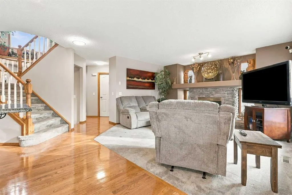 134 Arbour Ridge Close NW