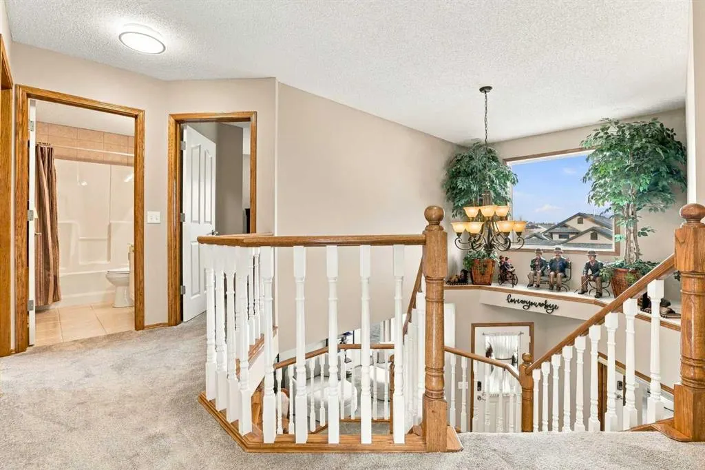 134 Arbour Ridge Close NW