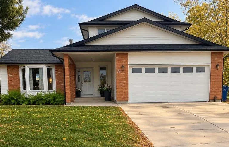 39 Lakeview Crescent E