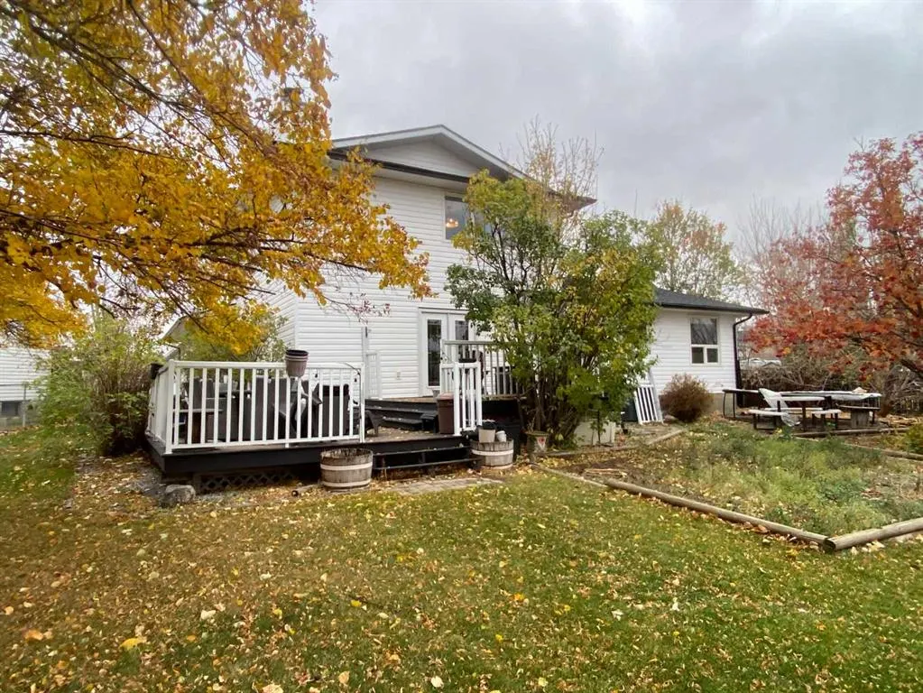 39 Lakeview Crescent E