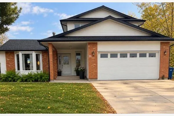 39 Lakeview Crescent E