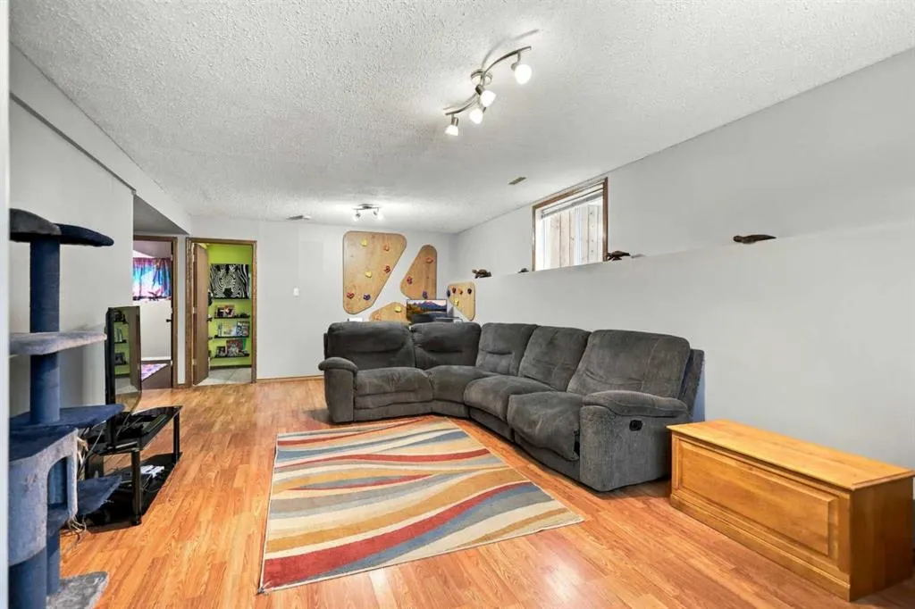 55 Wildrose Drive