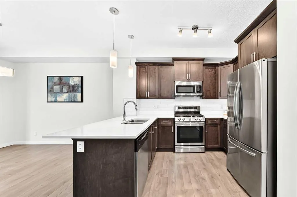 524 Midtown Street SW