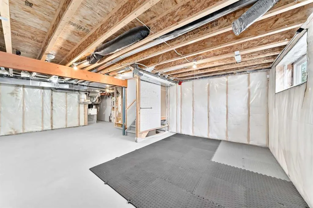 524 Midtown Street SW