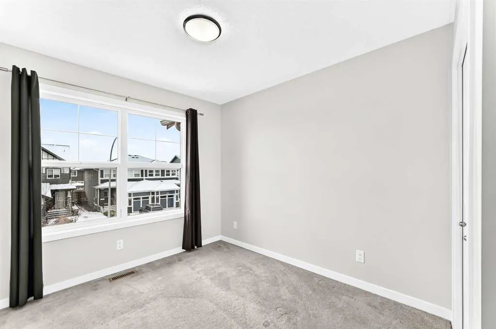 524 Midtown Street SW