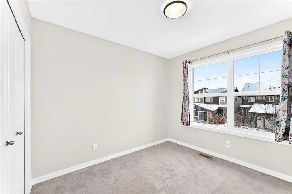 524 Midtown Street SW