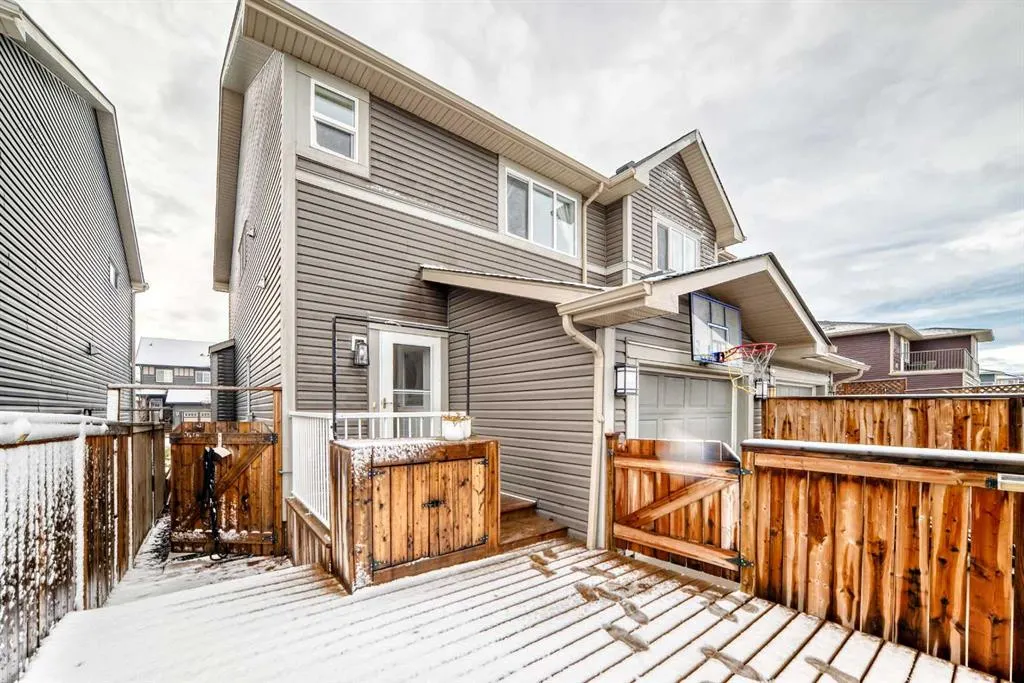 524 Midtown Street SW