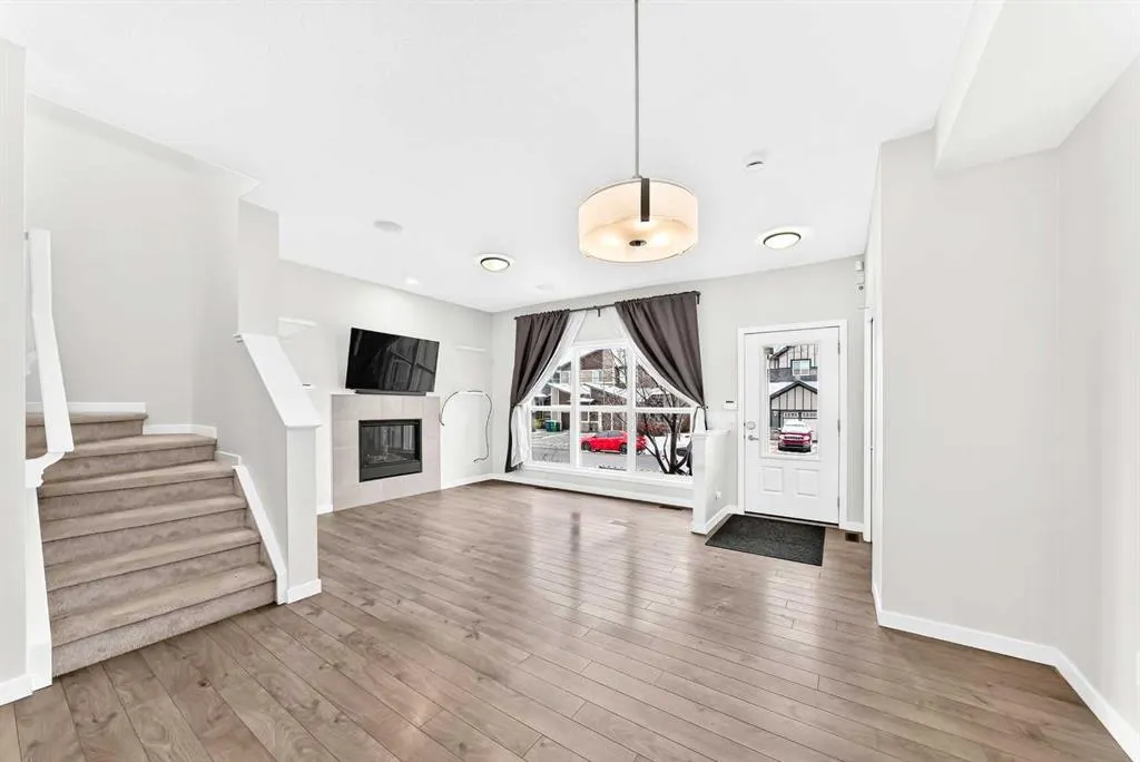 524 Midtown Street SW