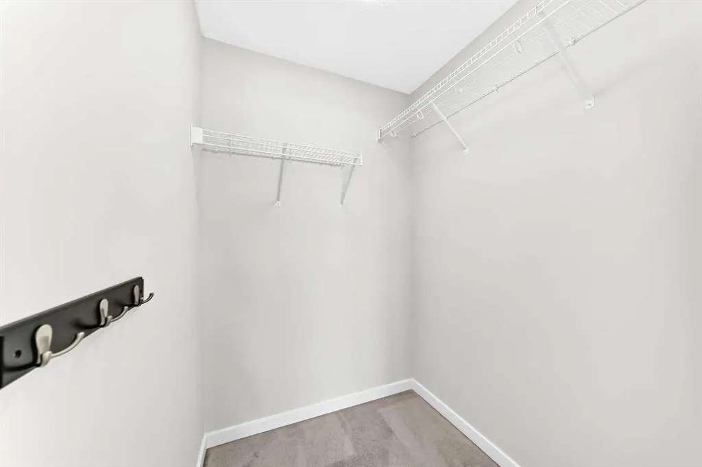 524 Midtown Street SW