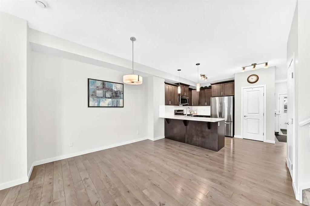 524 Midtown Street SW