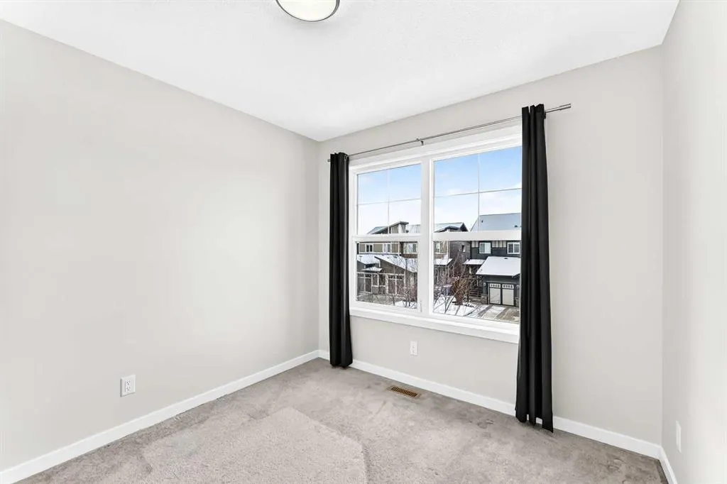 524 Midtown Street SW