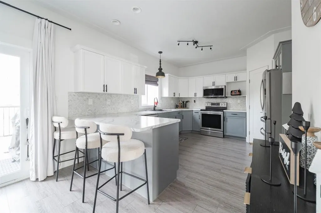 174 St. Laurent Way
