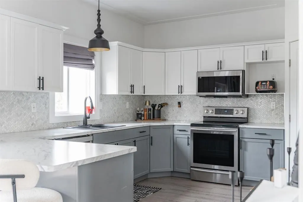 174 St. Laurent Way