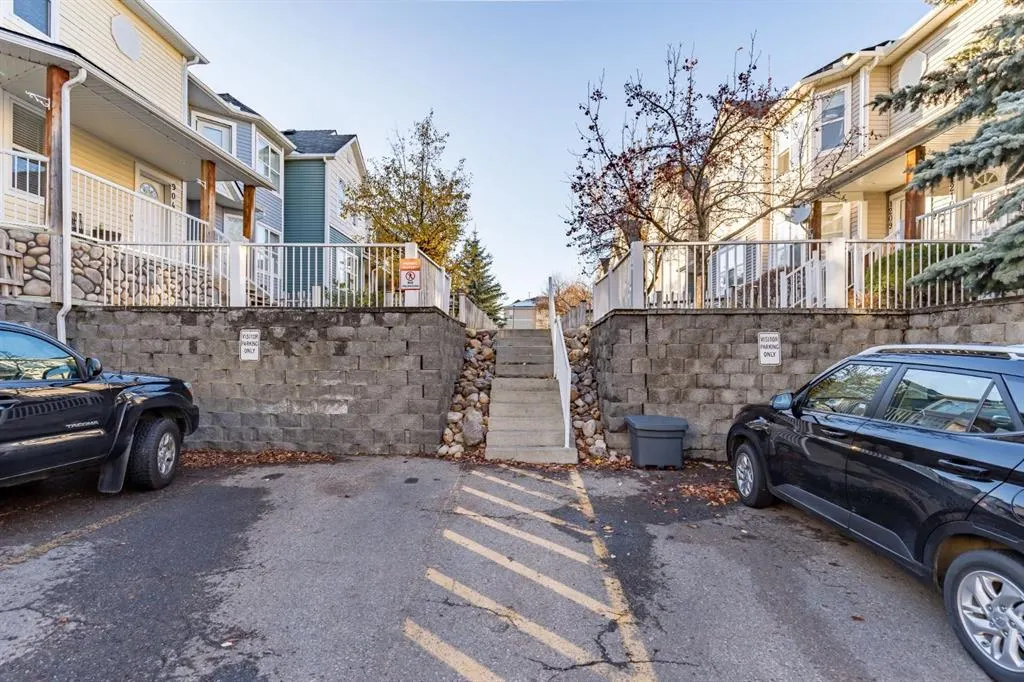 904 Prairie Sound Circle NW