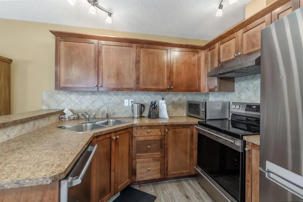 904 Prairie Sound Circle NW