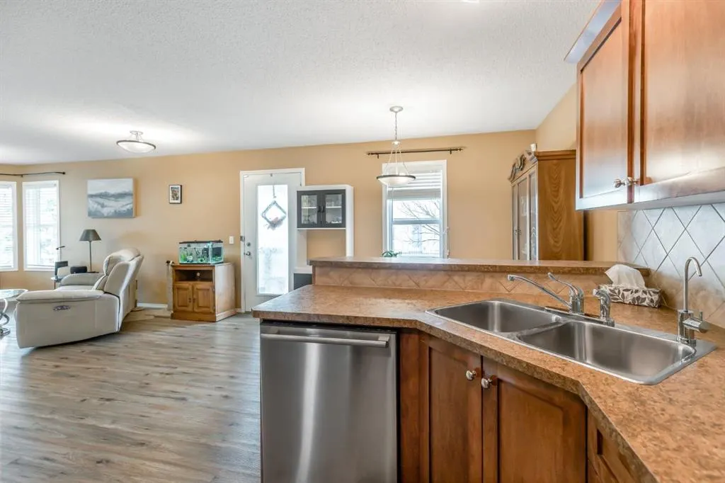 904 Prairie Sound Circle NW