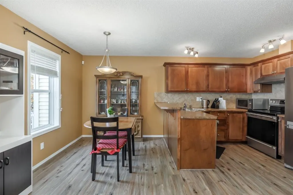 904 Prairie Sound Circle NW