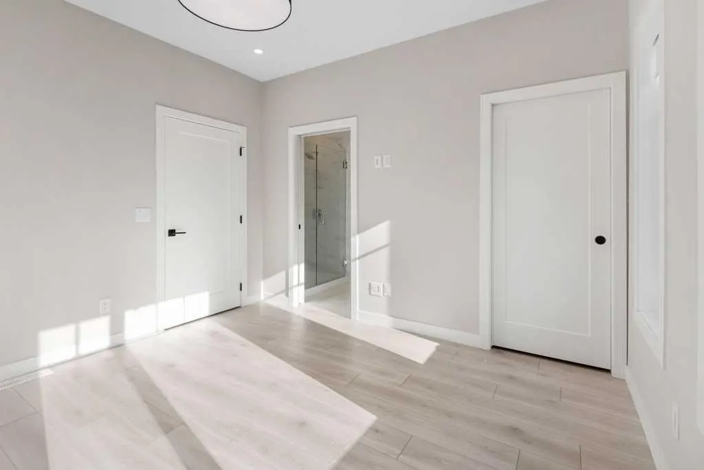 8155 8 Avenue SW #208
