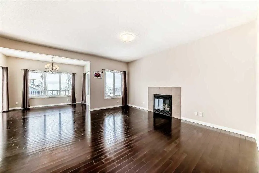 12 kincora Mews NW