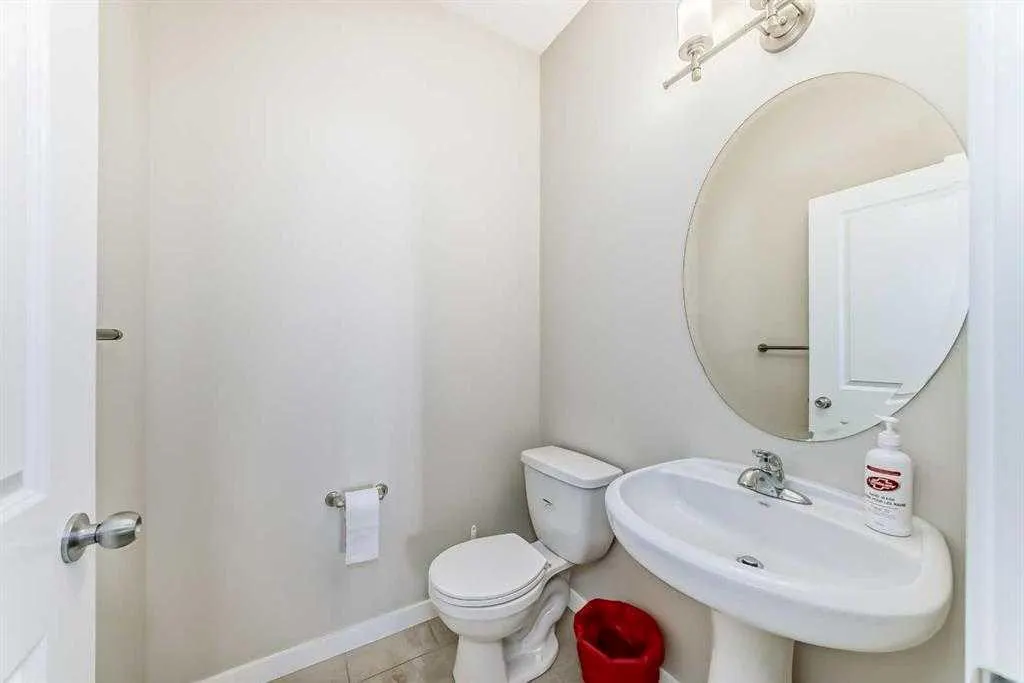 12 kincora Mews NW