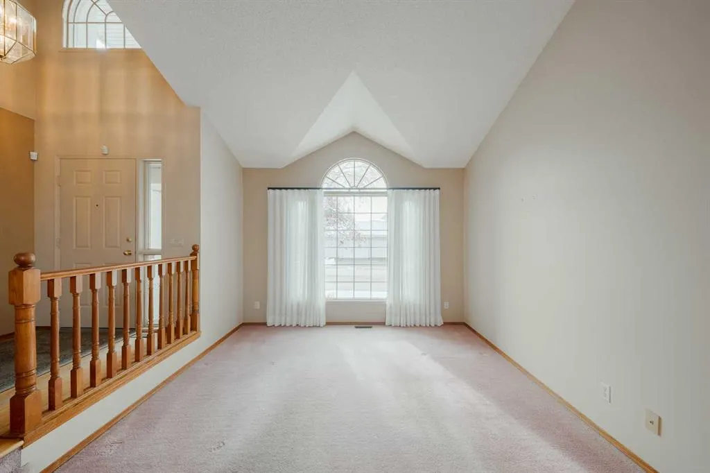 47 Hawkside Close NW