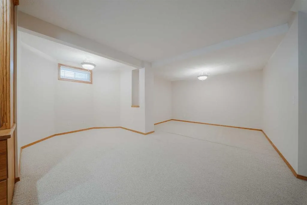 47 Hawkside Close NW