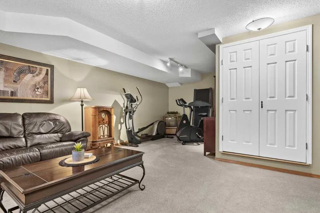 69 Chaparral Villas SE