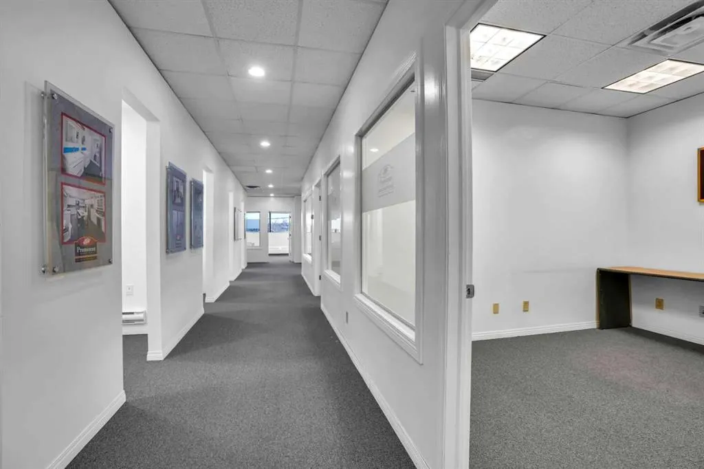 1638 10 Avenue SW #200