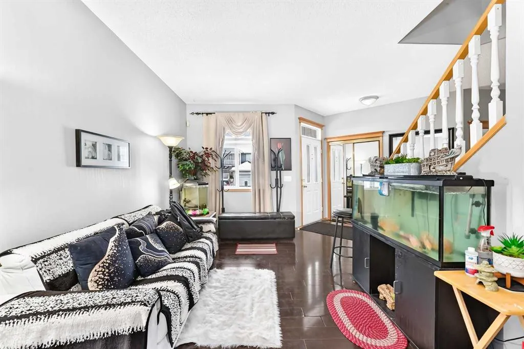 38 Coral Reef Crescent NE