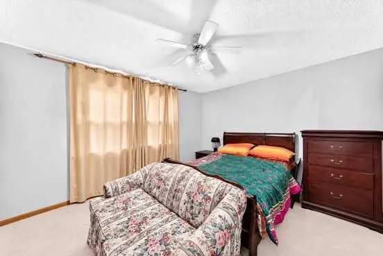 38 Coral Reef Crescent NE