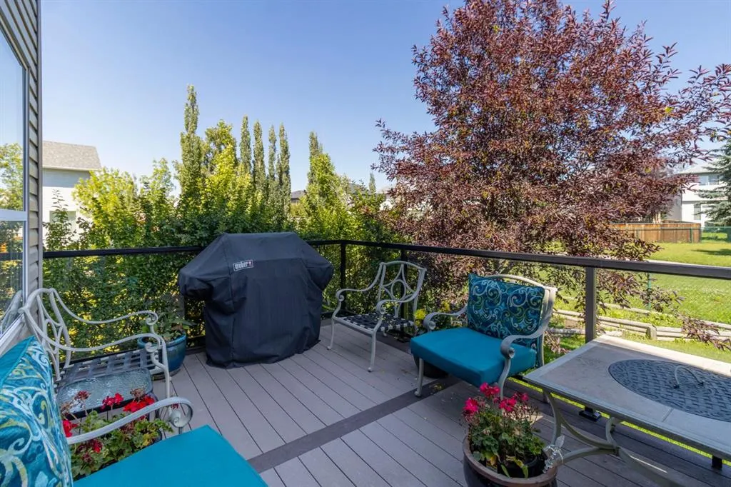21 Arbour Ridge Park NW