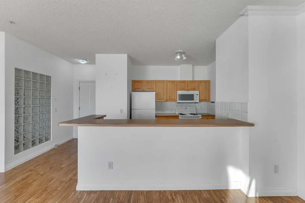 1010 Arbour Lake Road NW #2222