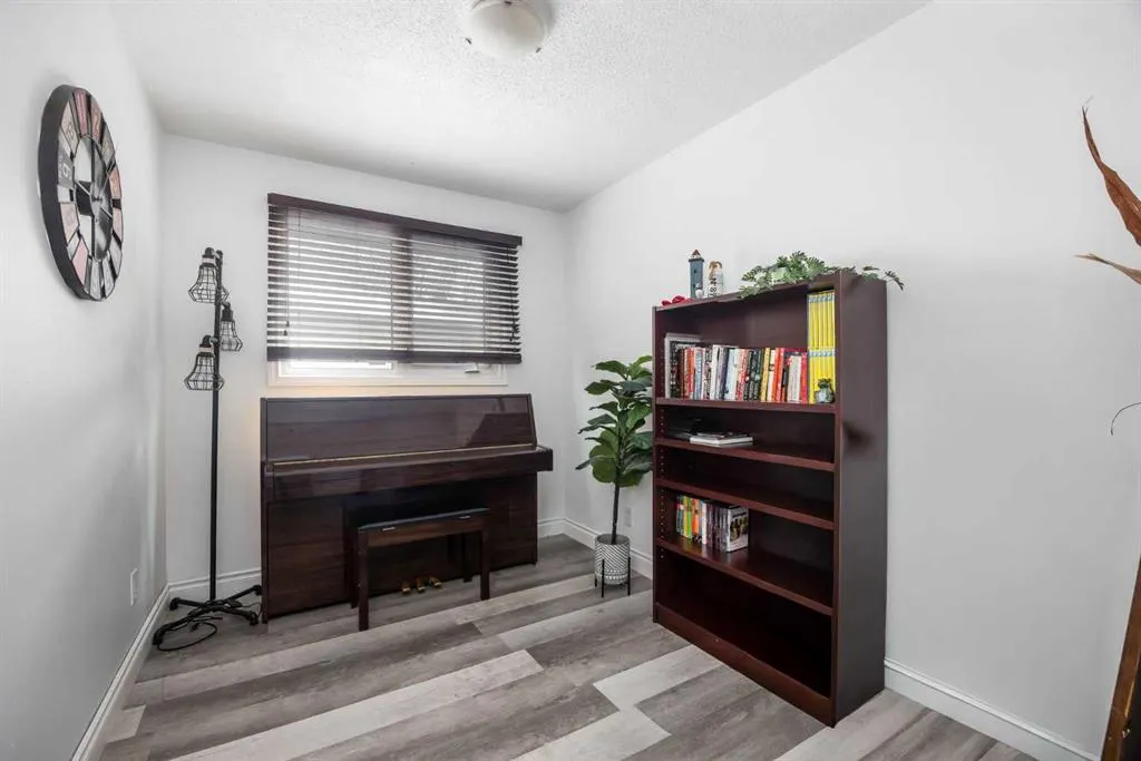203 Cochrane Crescent