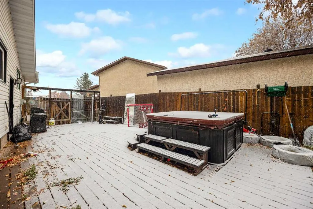 203 Cochrane Crescent