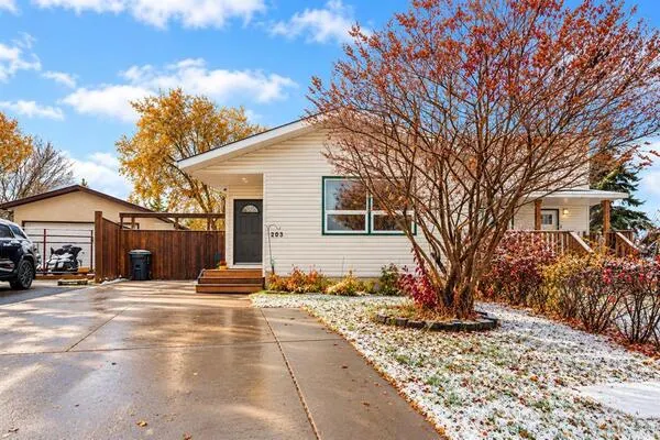 203 Cochrane Crescent