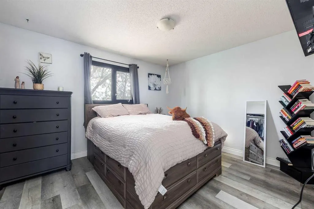 203 Cochrane Crescent